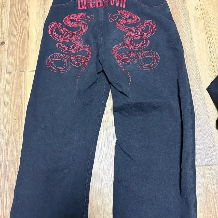 [BUNJANG] Back Printing Denim Pants / 백 프린팅 데님팬츠