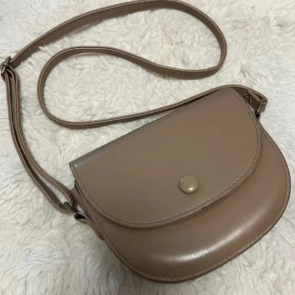 [BUNJANG] Brown Beige Half Moon Crossbody Bag / 브라운 베이지 하프문 크로스백