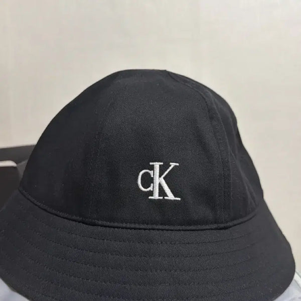 [BUNJANG] Calvin Klein Jungkook Special Edition Bucket Hat Black / ck 정국 역조공 버킷햇