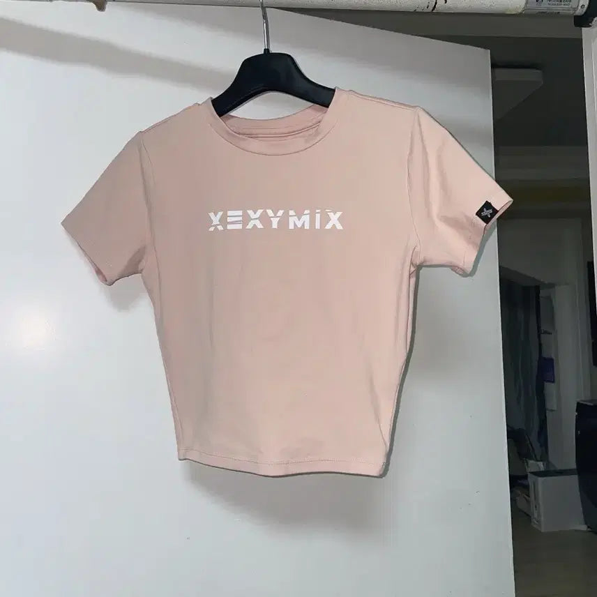 [BUNJANG] XEXYMIX Heva Crop Top Baby Pink / 젝시믹스 헤바크롭탑 베이비핑크(s)