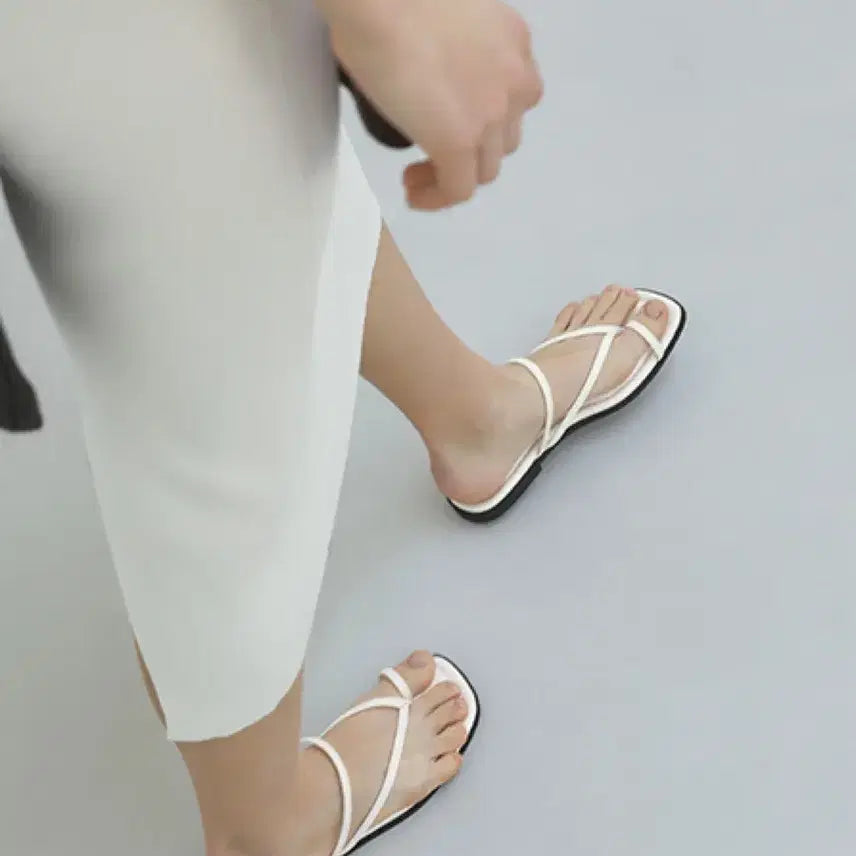 [BUNJANG] Ssapoon Brielle Square Toe Flat Sandals 235mm / 사뿐 브리엘 스퀘어 쪼리 슬리퍼 1.5cm 컴포트화 여름 샌들 구두235
