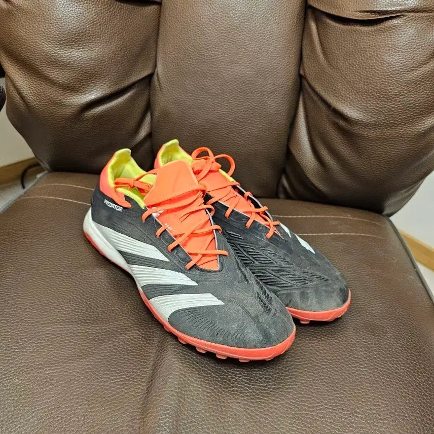 [BUNJANG] Adidas Predator Indoor Soccer Shoes Size 285 / 프레데터 풋살화 285