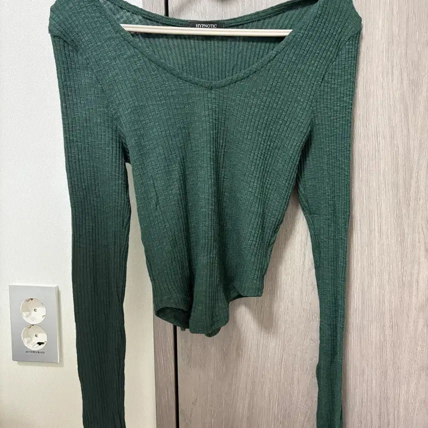 [BUNJANG] Hipnatic Ribbed Round Neck T-Shirt / 새상품)히프나틱 골지 라운딩 티셔츠
