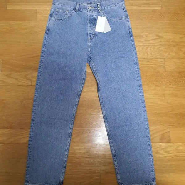[BUNJANG] COS Mid-Wash Denim Jeans Size 30/32 / 코스 COS 중청 데님 청바지 30/32사이즈 판매