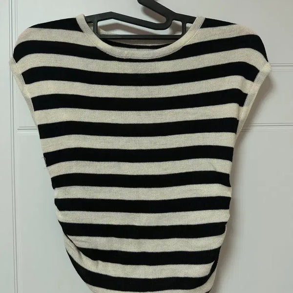 [BUNJANG] Stripe Sleeveless Top / 스트라이프 나시