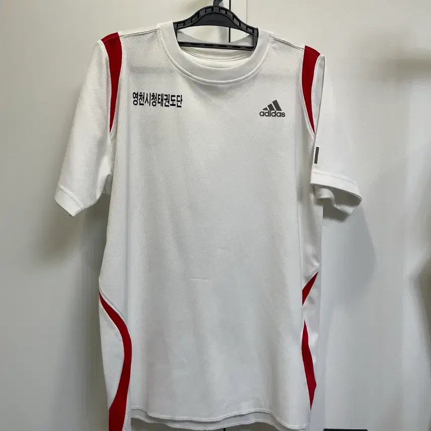 [BUNJANG] Yeongcheon City Taekwondo Adidas T-Shirt / 영천시청 태권도 반팔티