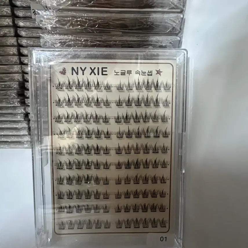 [BUNJANG] NYXIE No-Glue False Eyelashes (10 Styles) / NYXIE 노글루 속눈썹 10가종류