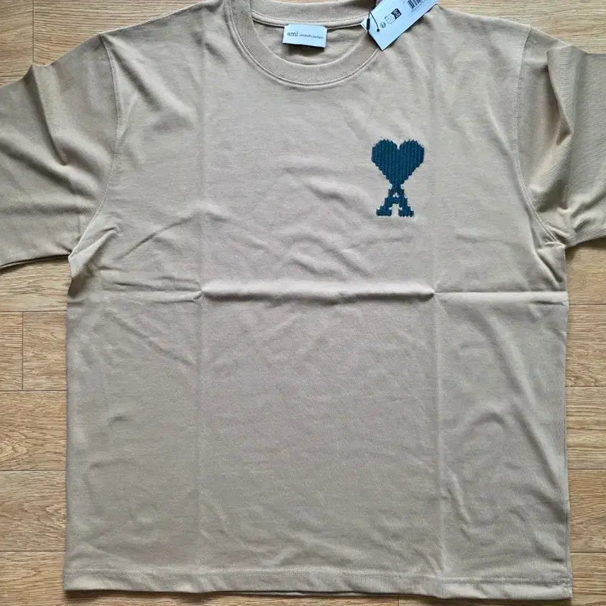 [BUNJANG] AMI Heart Logo Short Sleeve T-Shirt Beige XL / 아미 하트 로고 반팔 티셔츠 베이지 XL
