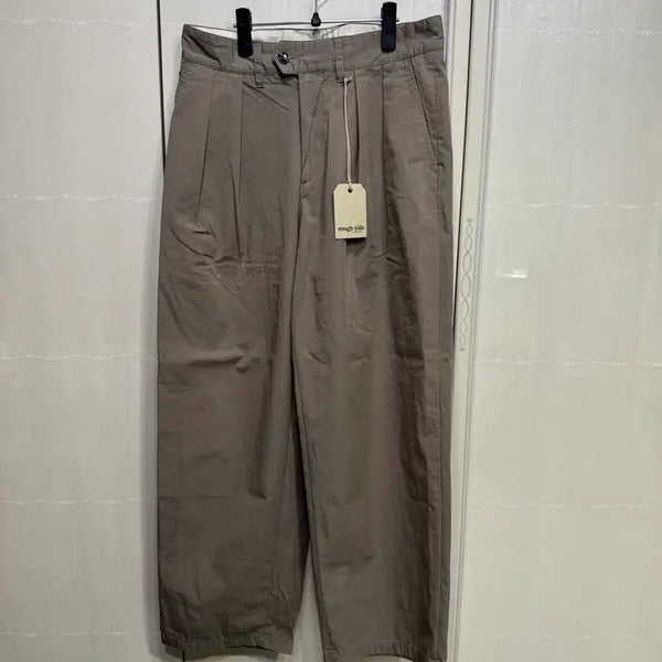 [BUNJANG] Roughside 2 Tuck Wide Pants Mud (Size 2) / 러프사이드 2tuck wide pants mud 2size