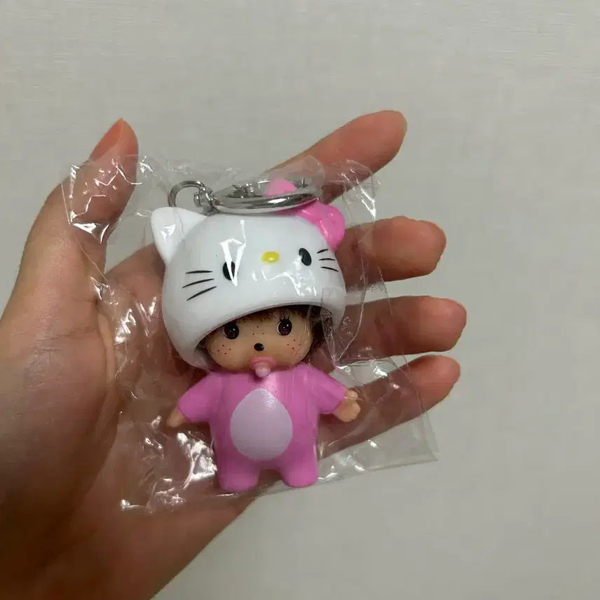 [BUNJANG] Hello Kitty Monchhichi Keychain / 키티몬치치 키링