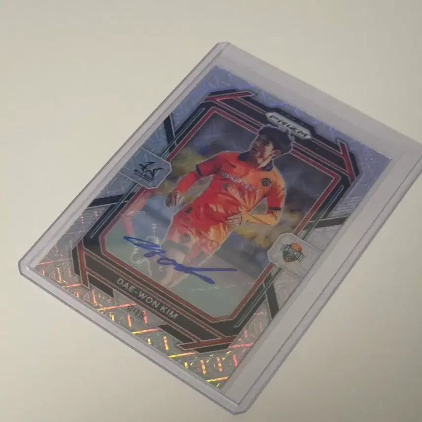[BUNJANG] Panini Prism K-League 40th Anniversary Kim Dae-won 2023 25-Limited Autograph Card / 23 파니니 프리즘 강원 김대원 25한정 모조오토