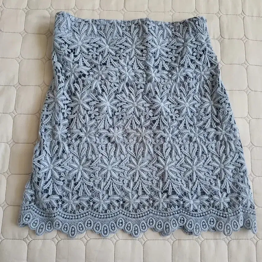 [BUNJANG] Sky Blue Flower Lace Skirt / 하늘색 플라워 레이스 스커트