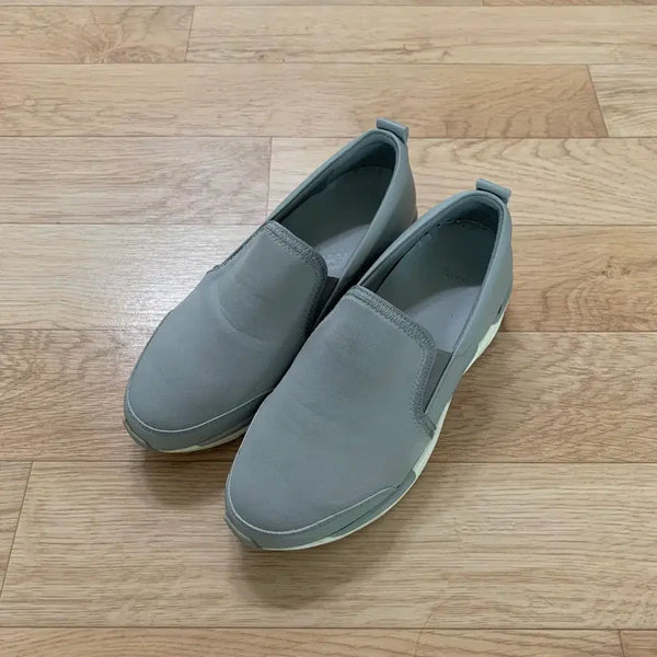 [BUNJANG] KUHO Slip-on Sneakers / 구호 슬립온 스니커즈 225