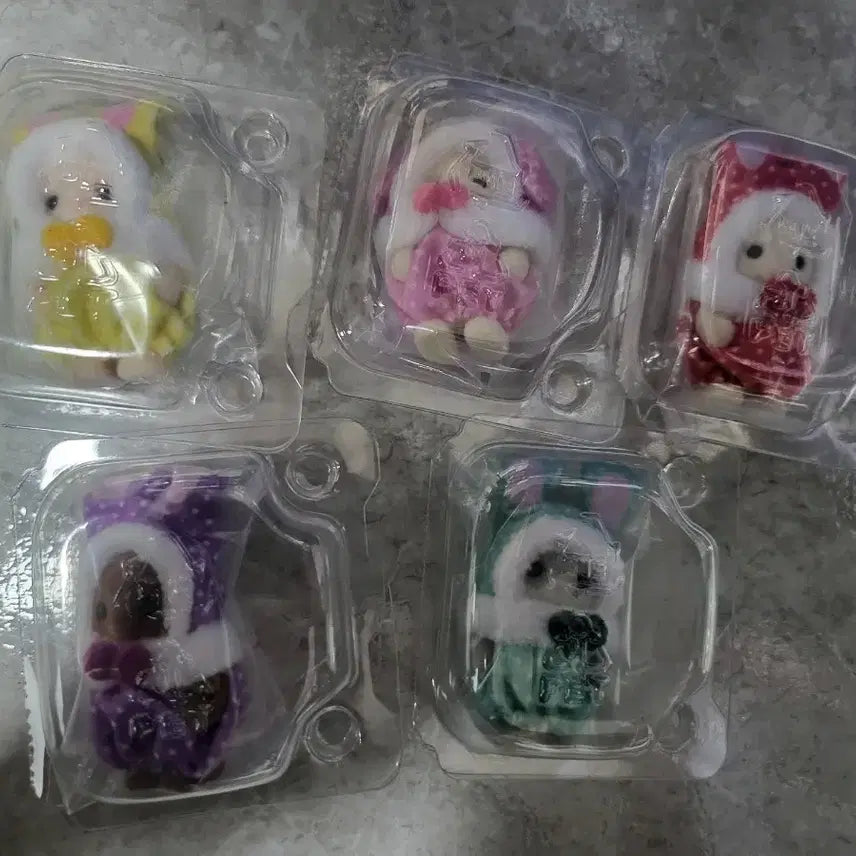 [BUNJANG] Sylvanian Families 40th Anniversary Colorful Costume Rabbit Lottery Full Set / 실바니안 40주년 컬러풀 코스튬 토끼 쿠지 풀세트