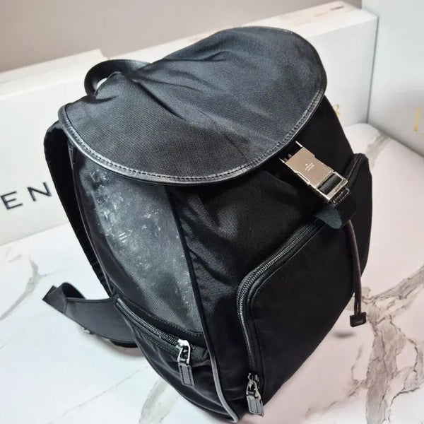 [BUNJANG] Gucci Nylon Black Backpack Women's Bag / (정품) 구찌 나일론 블랙 백팩 여성 가방