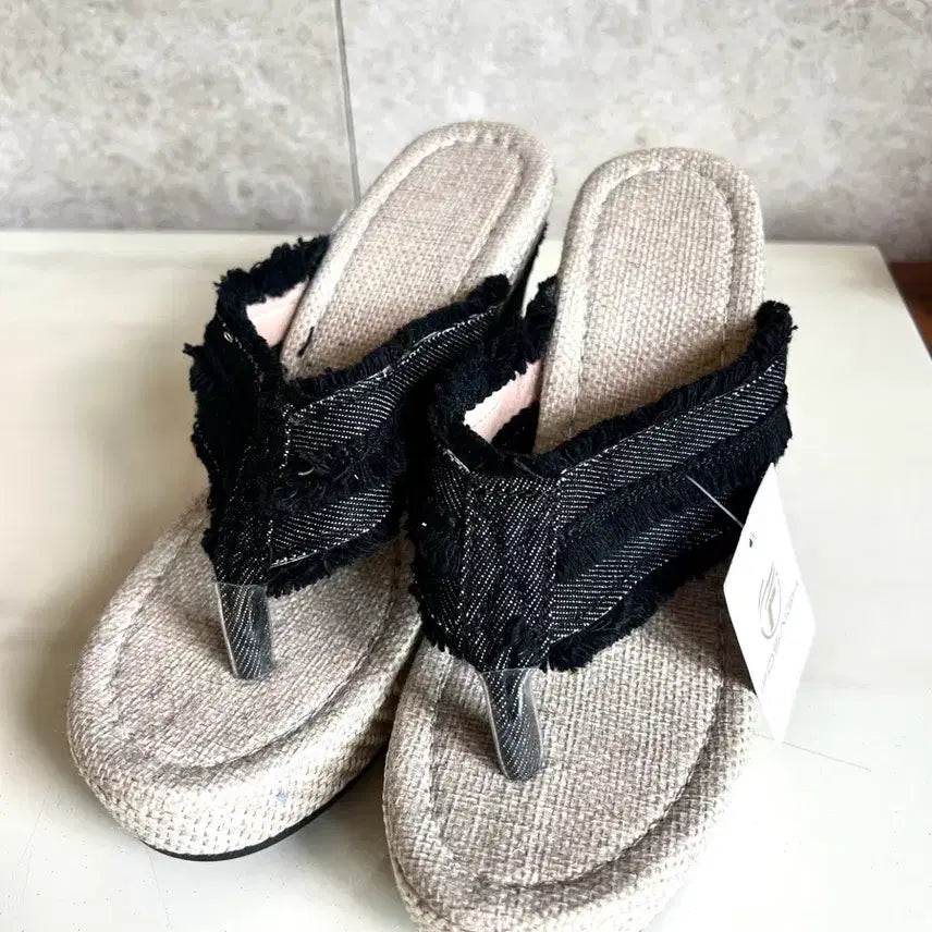[BUNJANG] FOSAIGH Black Denim Wedge Heel Slippers (Black/Beige) / 블랙 데님 웨지힐 슬리퍼, 블랙,베이지 칼라 새제품,국내 235