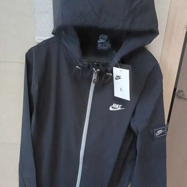 [BUNJANG] Nike Summer Windbreaker Set L Cargo Jogger Hoodie New Arrival / 나이키 여름용 바람막이 세트 L 카고 조거 후드 새상품