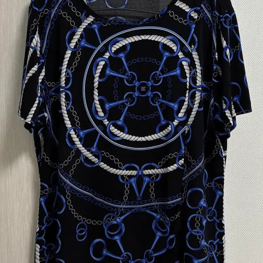 [BUNJANG] Round Pattern Cool T-Shirt, Size 77 / 라운드 무늬 쿨티셔츠