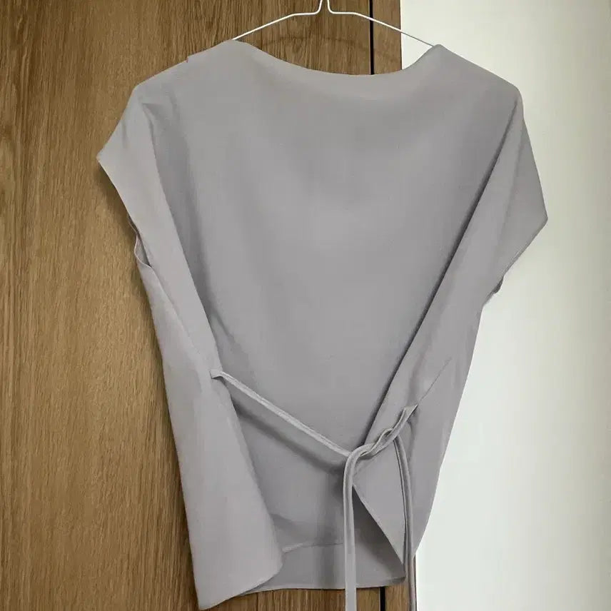 [BUNJANG] Sleeveless Blouse Gray / (새상품) 그레이 민소매 블라우스