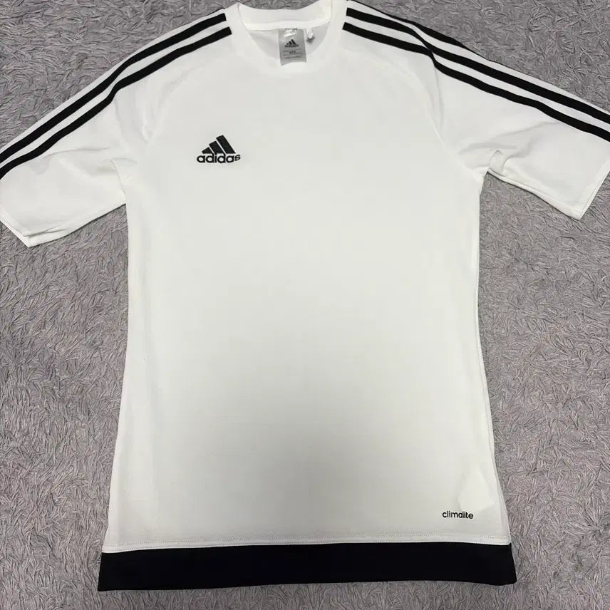 [BUNJANG] Adidas Short Sleeve T-Shirt Size S / 아디다스 반팔티 S