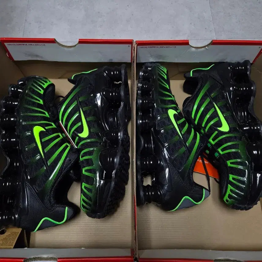 [BUNJANG] Nike Shox TL Black Green Strike / 250 ) 나이키 샥스 TL 블랙 그린 스트라이크