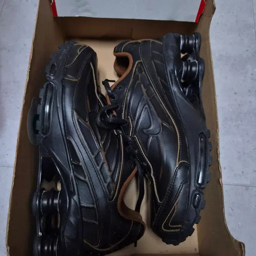 [BUNJANG] Nike Shox Ride 2 Premium Black & Light British Tan / 255 ) 나이키 샥스 라이드 2 프리미엄 블랙 앤 라이트 브리티시 탄