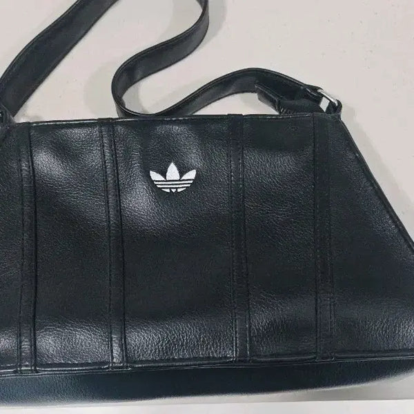 [BUNJANG] Adidas Mini Airliner Shoulder Bag / 아디다스 미니 에어라이너 숄더백