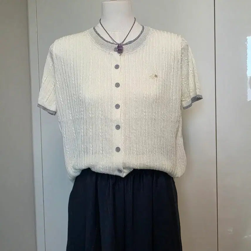 [BUNJANG] Cable Knit Short Sleeve Cardigan / 꽈배기  냉감 니트 가디건