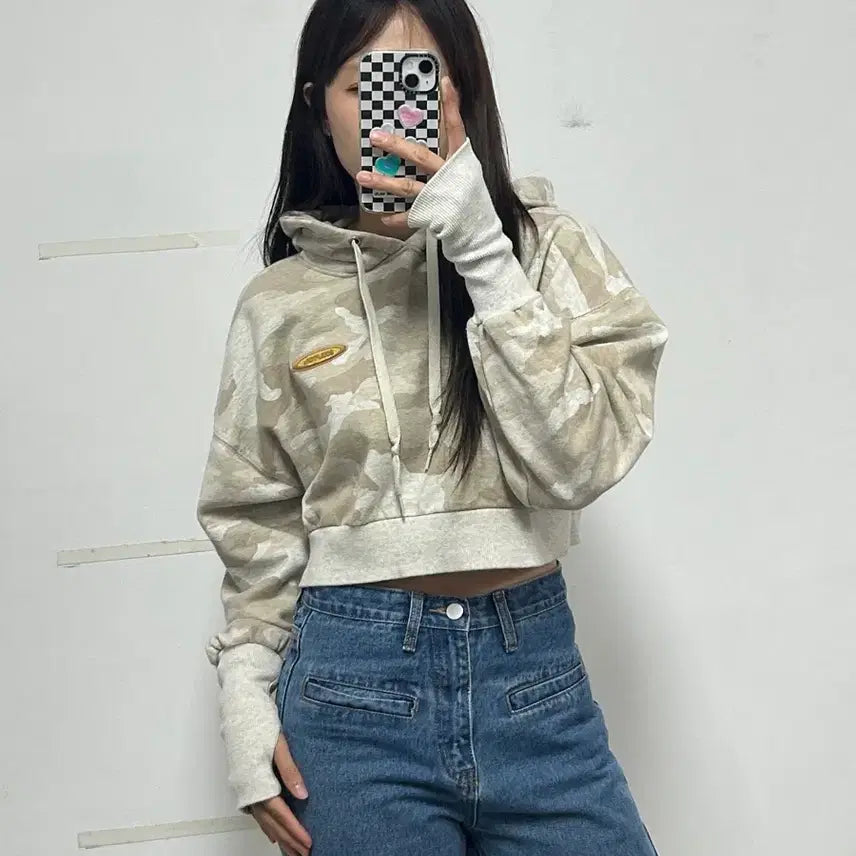 [BUNJANG] Sculptor Camouflage Pattern Cropped Hoodie / 스컬프터 카모플라쥬 패턴 크롭 후드티