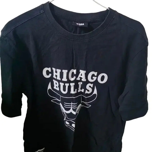 [BUNJANG] NBA Chicago Bulls Short Sleeve T-Shirt (L) / NBA 시카고불스 반팔 티셔츠 (L)
