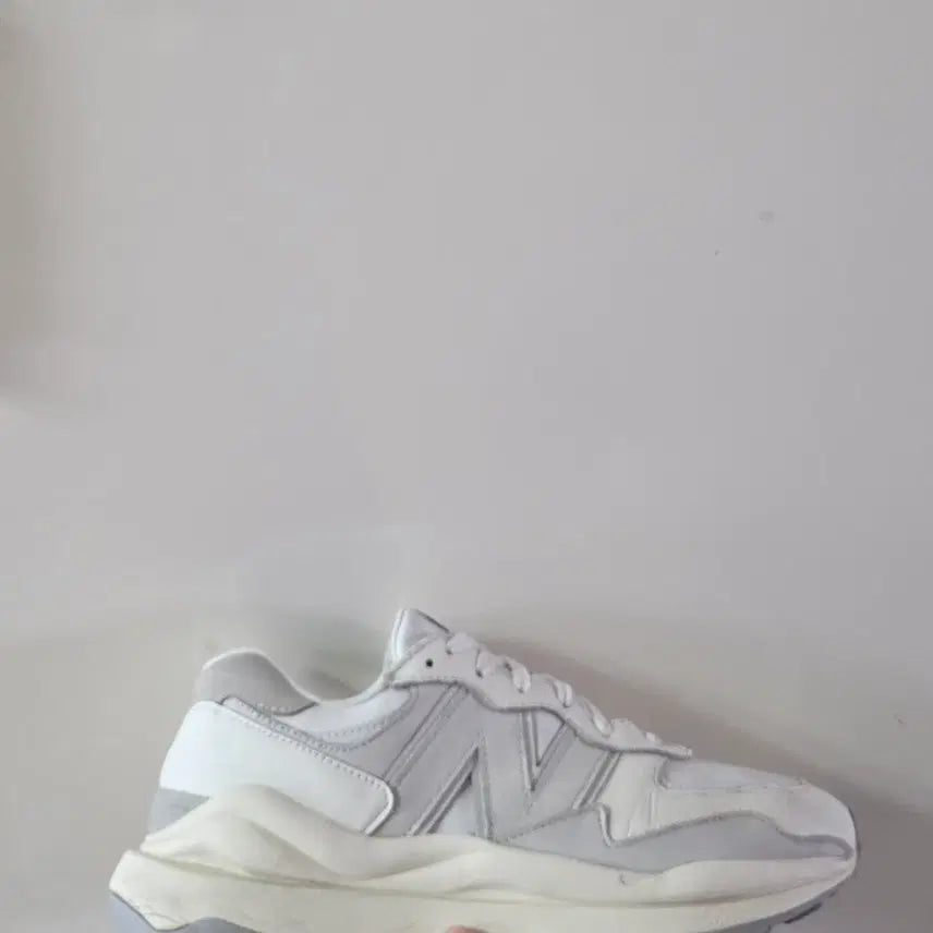 [BUNJANG] New Balance 5740 Shifted White Pack Sneakers / [280] 뉴발란스 5740 쉬프티드화이트팩ㅡ단종매물,최저가