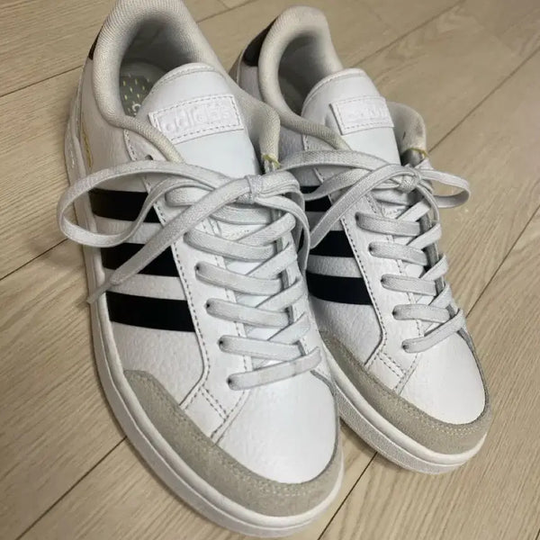 [BUNJANG] Adidas Grand Court SE Women's Shoes (FW3277) / 아디다스 그랜드 코트 SE (FW3277)