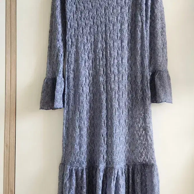 [BUNJANG] Light Blue Lace Midi Dress / 디자인하늘색 레이스 원피스