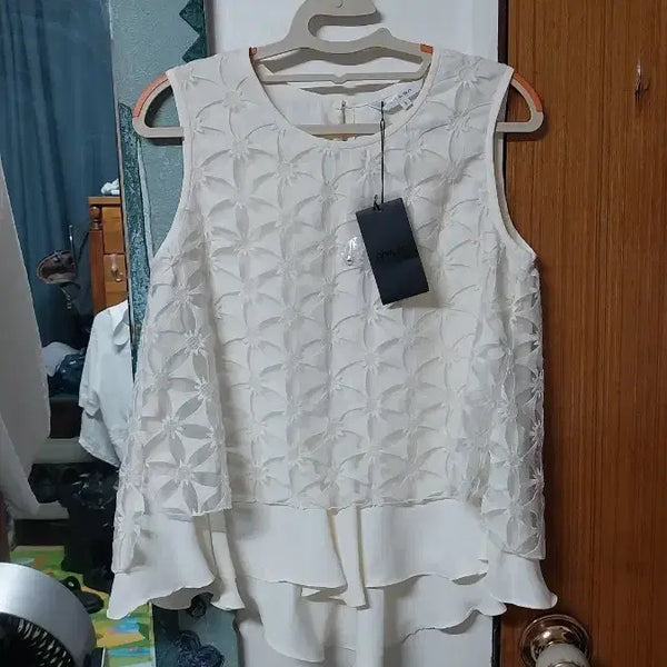 [BUNJANG] ON&ON Lace Sleeveless Top Ivory Size 55 / (미사용) 온앤온 레이스 민소매.55