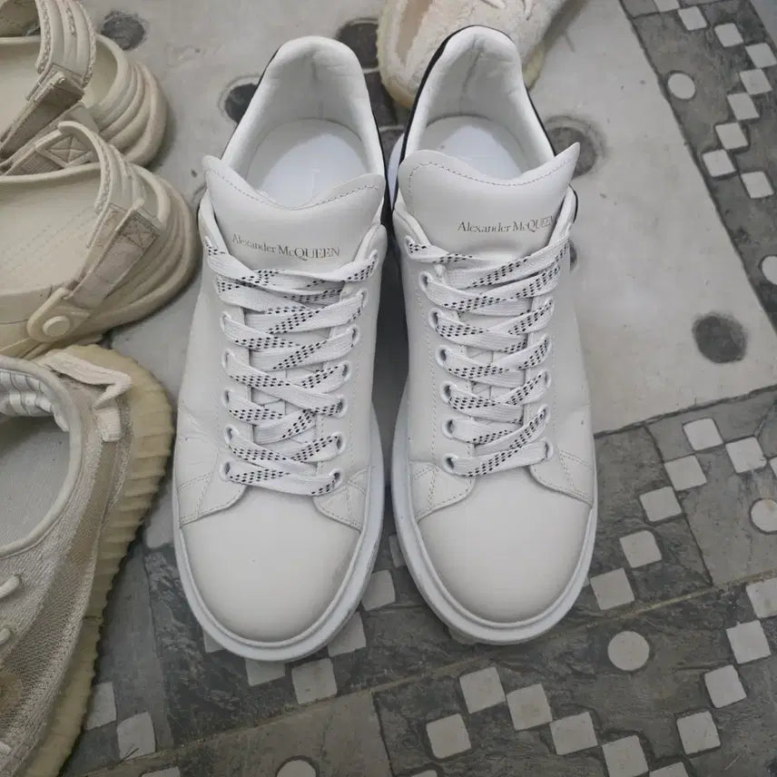 [BUNJANG] Alexander McQueen Oversized Sole Sneakers White / 알렉산더 맥퀸 오버솔 스니커즈 화이트 280