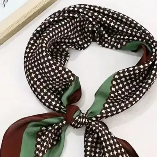 [BUNJANG] Unique Pattern Scarf / 스카프(새상품