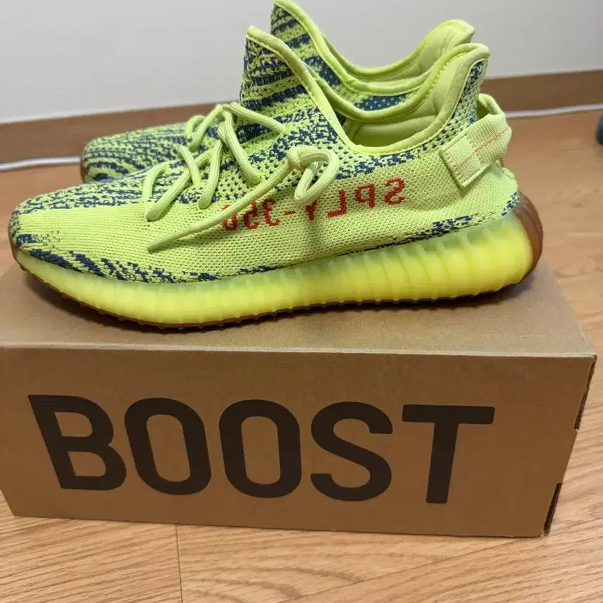 [BUNJANG] Adidas Yeezy Boost 350 V2 Frozen Yellow / (가격내림)이지부스트 350 V2 프로즌옐로우 285 (새상품급)