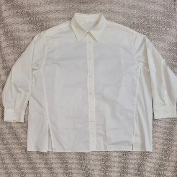 [BUNJANG] PVCS Chloe White Shirt Free Size / PVCS 더촘미 화이트 셔츠 F사이즈(공용)