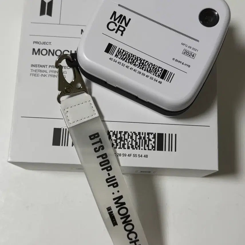 [BUNJANG] BTS Bangkok Pop-up Store Monochrome Heat Transfer Camera / 방탄 방콕 팝업 모노크롬 열전사 카메라