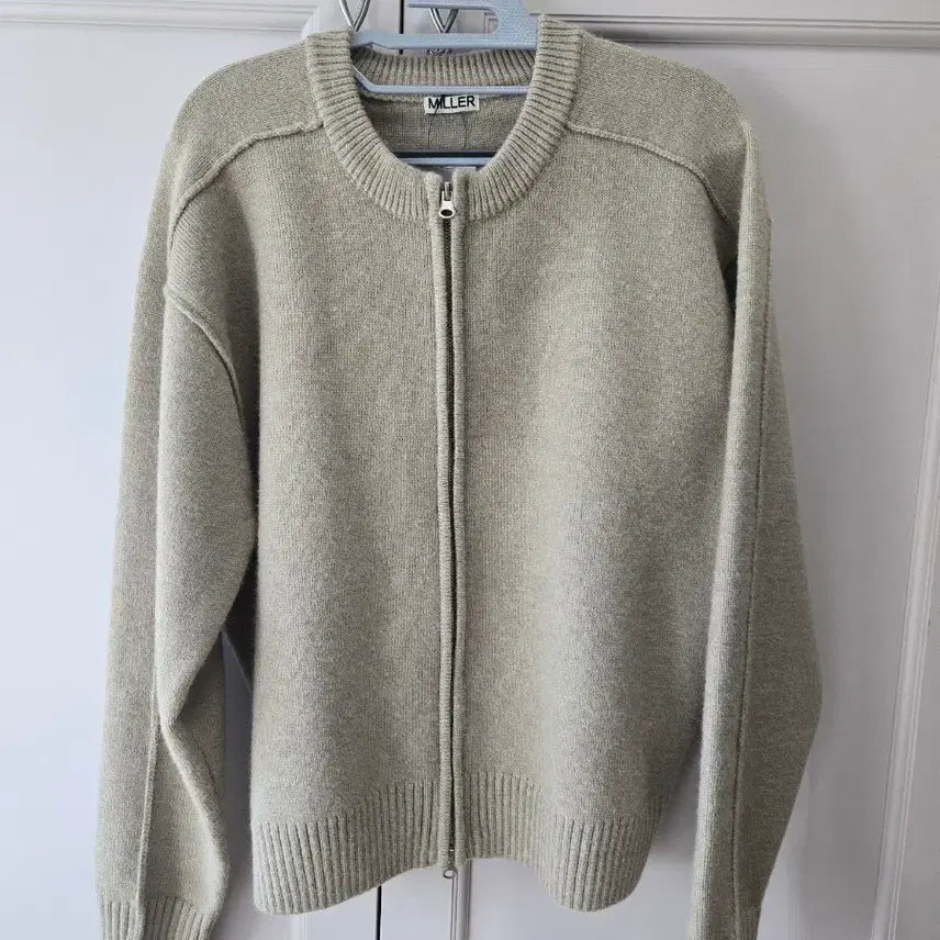 [BUNJANG] Beige Knit Zip-Up (New) / 니트집업(새제품)