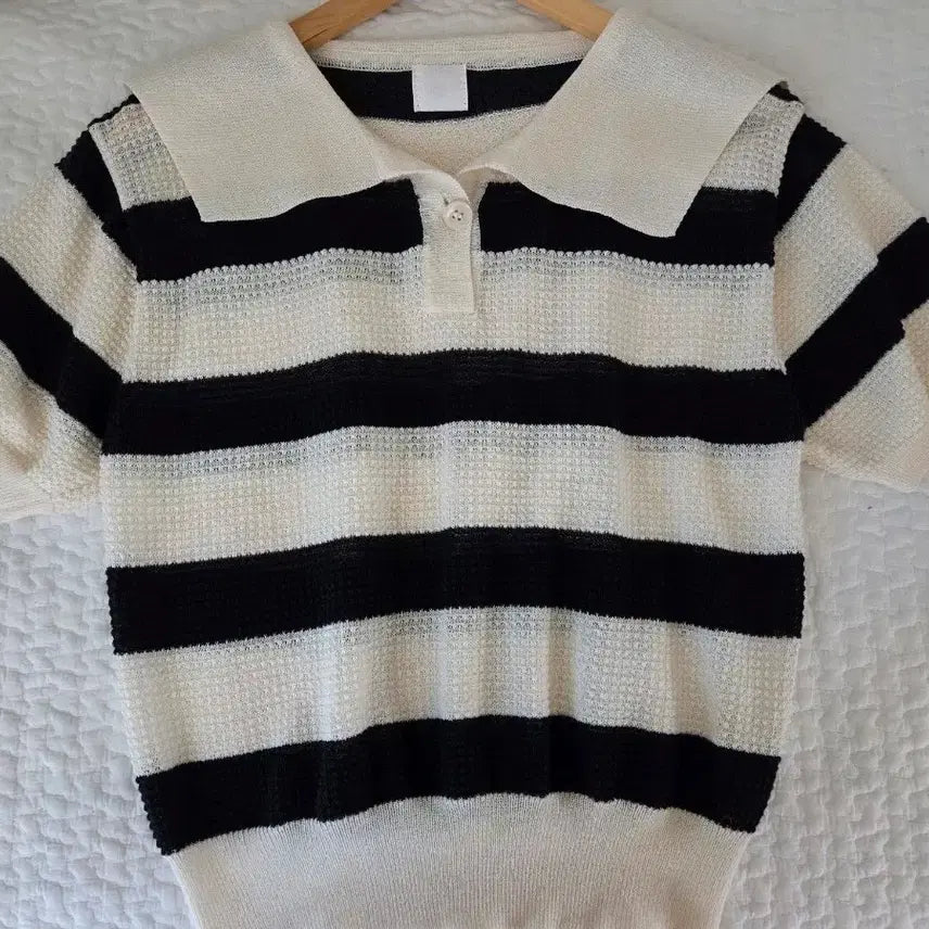 [BUNJANG] Stripe Knit Short Sleeve T-Shirt / 단가라 니트 반팔