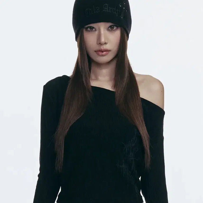 [BUNJANG] GILLAHIVE Cross Patch Logo Beanie Black / 새상품) 길라아카이브 크로스 패치 로고 비니 블랙