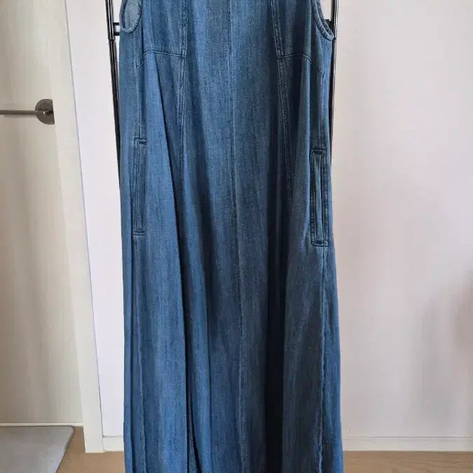 [BUNJANG] VOV Denim Sleeveless Long Dress / 보브 데님 민소매 롱 원피스