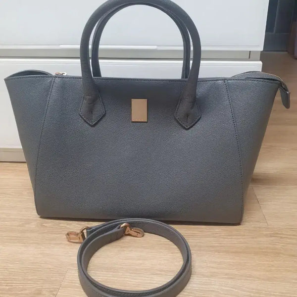 [BUNJANG] Couronne Leather Tote Bag with Crossbody Strap / 쿠론큰가방 서류가방활용가능 크로스끈포함