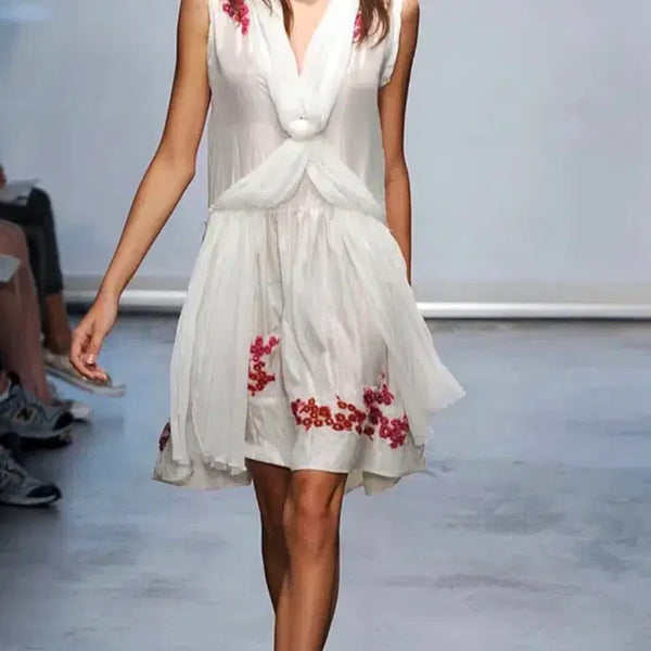 [BUNJANG] KOI Silk Embroidered Organza Runway Dress / 마른55 55 새상품 KOI 런웨이 패션쇼 실크 자수 오간자 원피스 이로