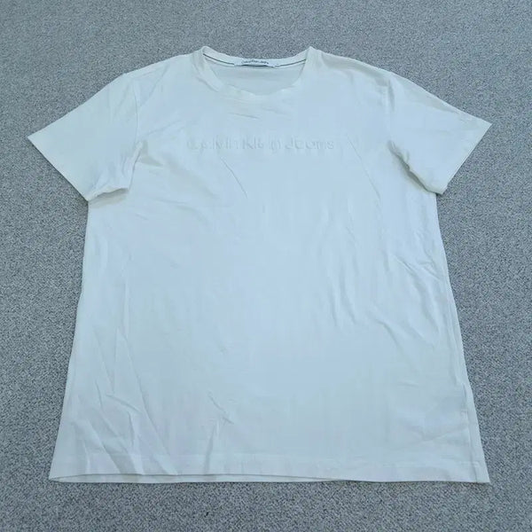 [BUNJANG] Calvin Klein XL T-Shirt / XL 캘빈클라인 반팔 티 | 0605C20