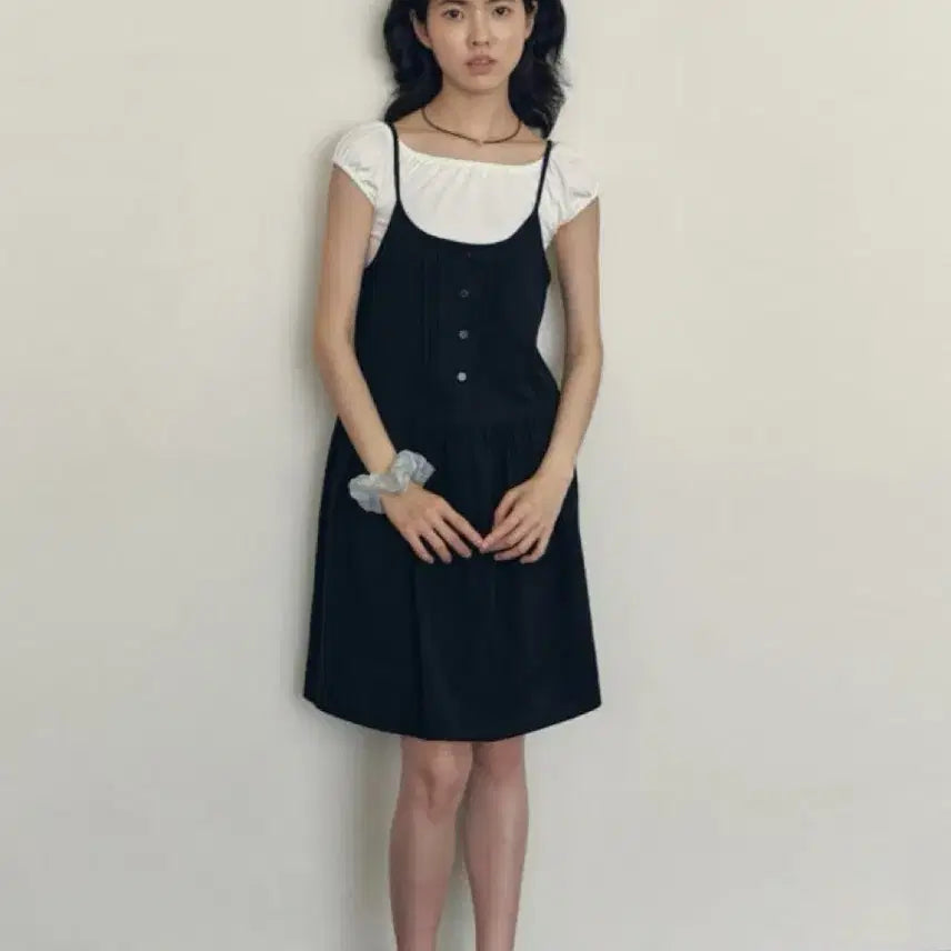 [BUNJANG] Loeil Pintuck Shirring Sleeveless Dress Black / 로에일 Loeil 핀턱 셔링 슬리브리스 원피스 블랙
