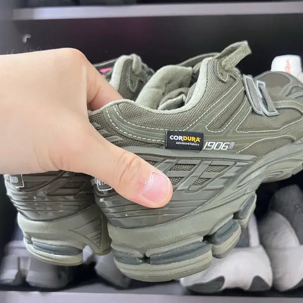 [BUNJANG] New Balance 1906RS Cordura Khaki Sneakers (280) / (280) 뉴발란스 1906RS 코듀라 카키