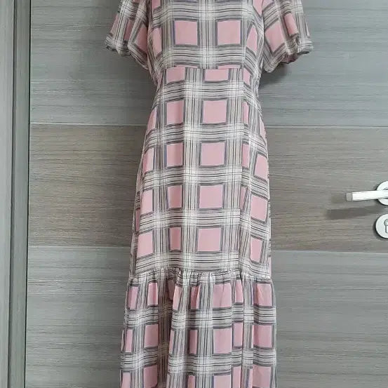 [BUNJANG] Pink Check Pattern Long Dress / 체크 패턴 롱 원피스