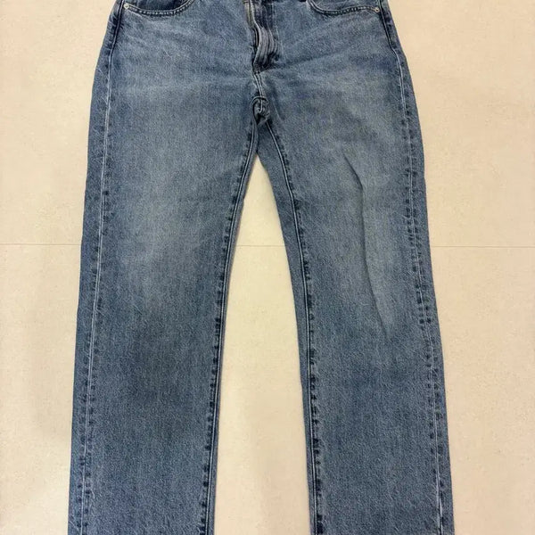 [BUNJANG] Uniqlo Regular Straight Fit Light Wash Denim Jeans Size 35 / 유니클로 레귤러 스트레이트핏 연청 데님35